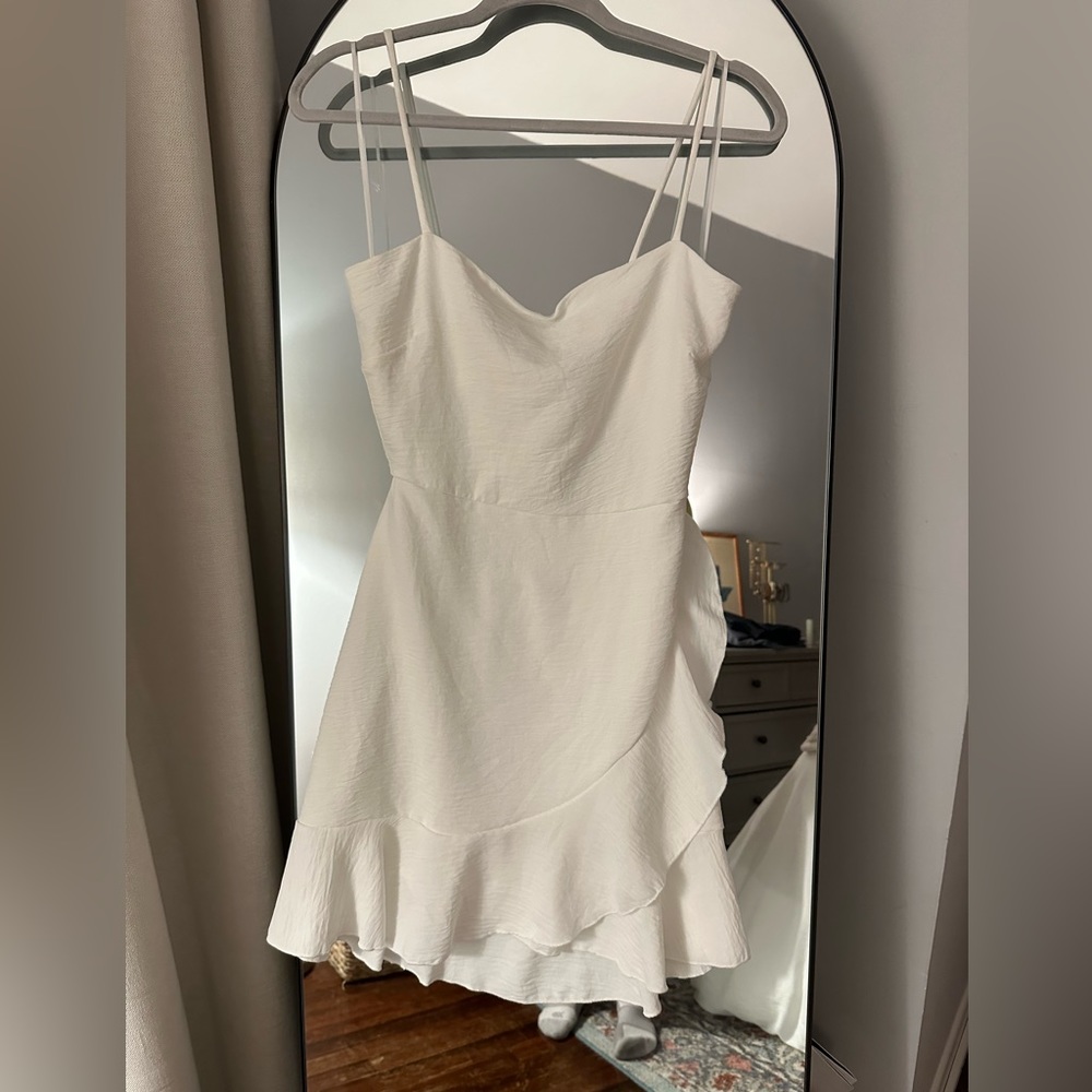 NWT White mini dress size S/M